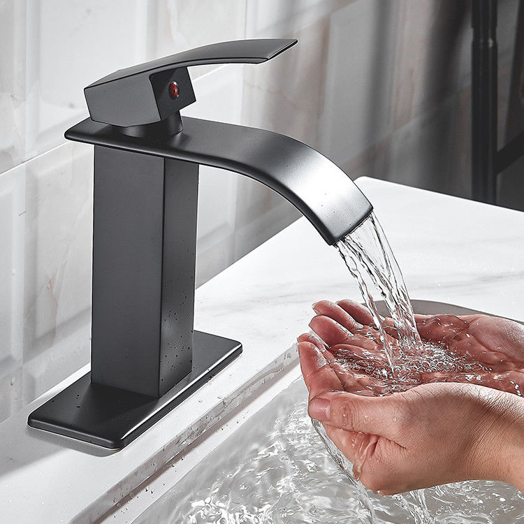 SUS304 Paslanmaz Çelik Şelale Tek Delikli Tek Kulplu Lavabo Bataryası Mat Siyah Krom Fırçalanmış Gri